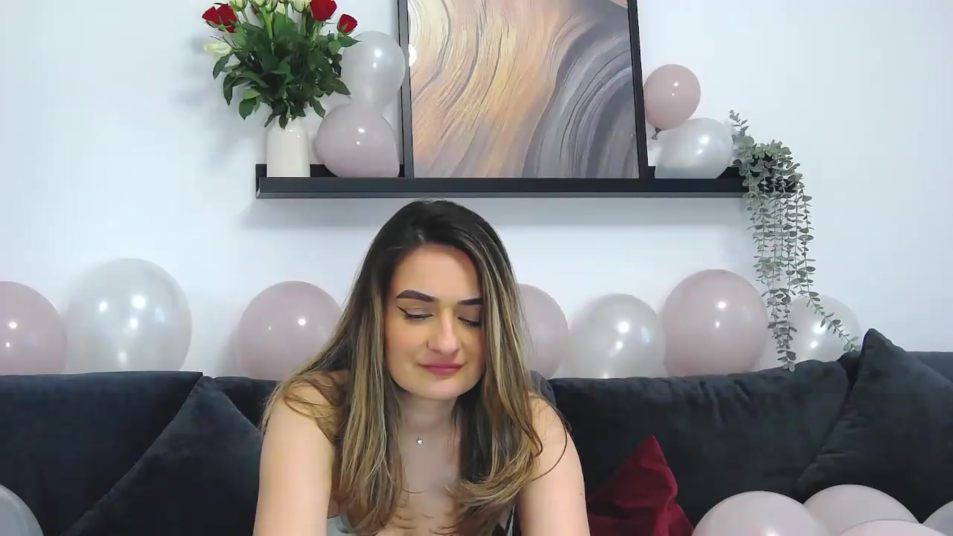 Gallery image thumbnail from SecretAmber's myfreecams stream on, 05/15/2026, 18:35 image 4 of 20