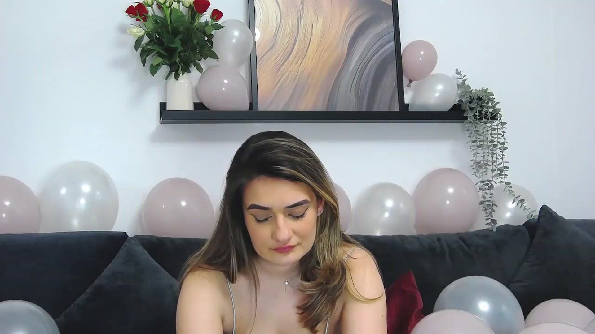 Gallery image thumbnail from SecretAmber's myfreecams stream on, 05/15/2026, 18:35 image 9 of 20