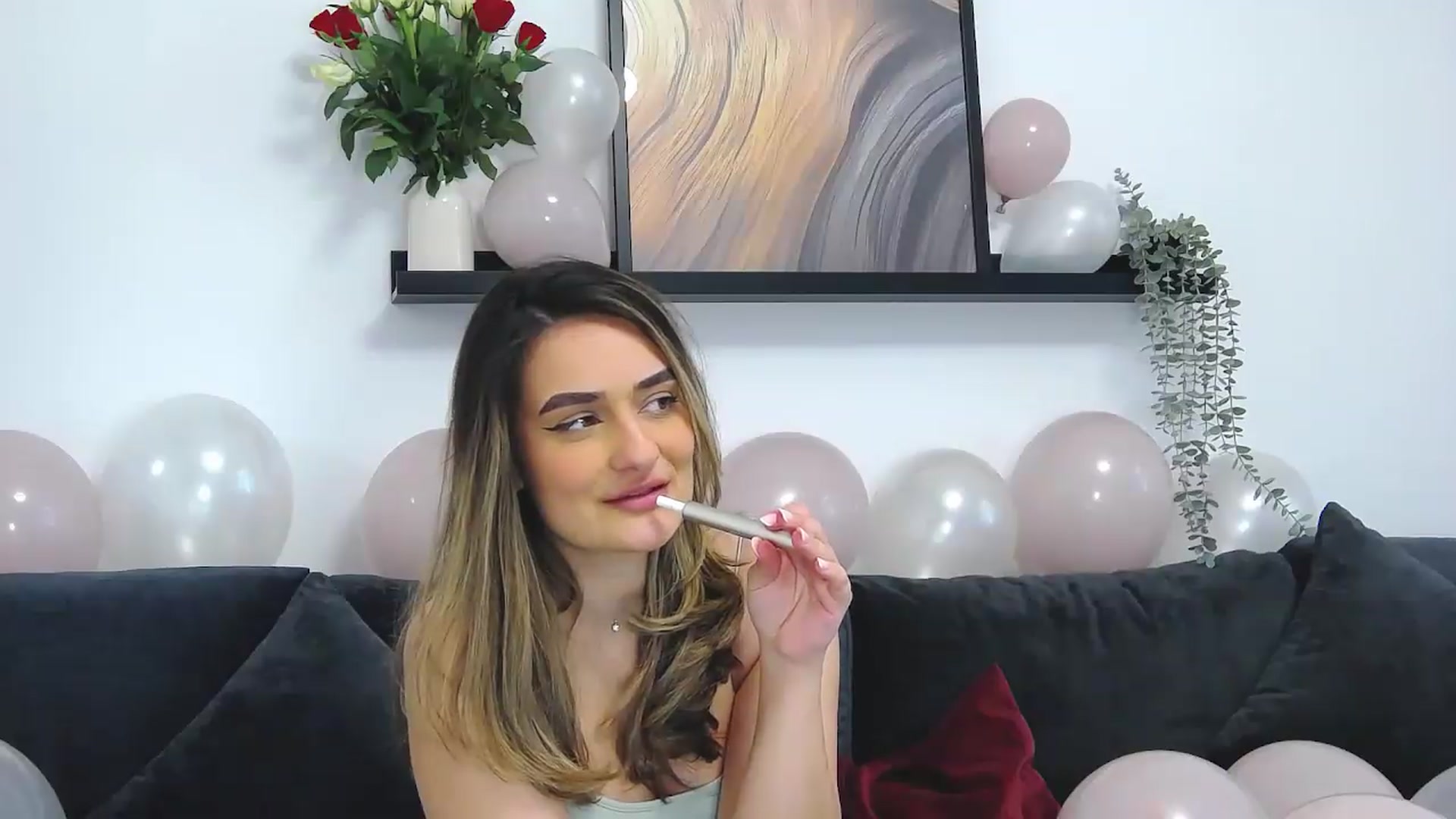 Gallery image thumbnail from SecretAmber's myfreecams stream on, 05/15/2026, 18:35 image 3 of 20
