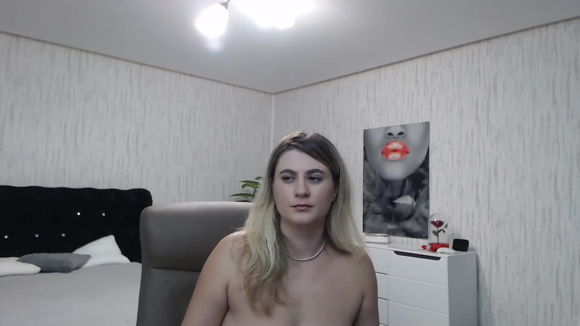 Gallery image thumbnail from SecretDesire0's myfreecams stream on, 11/18/2022, 01:57 image 6 of 20