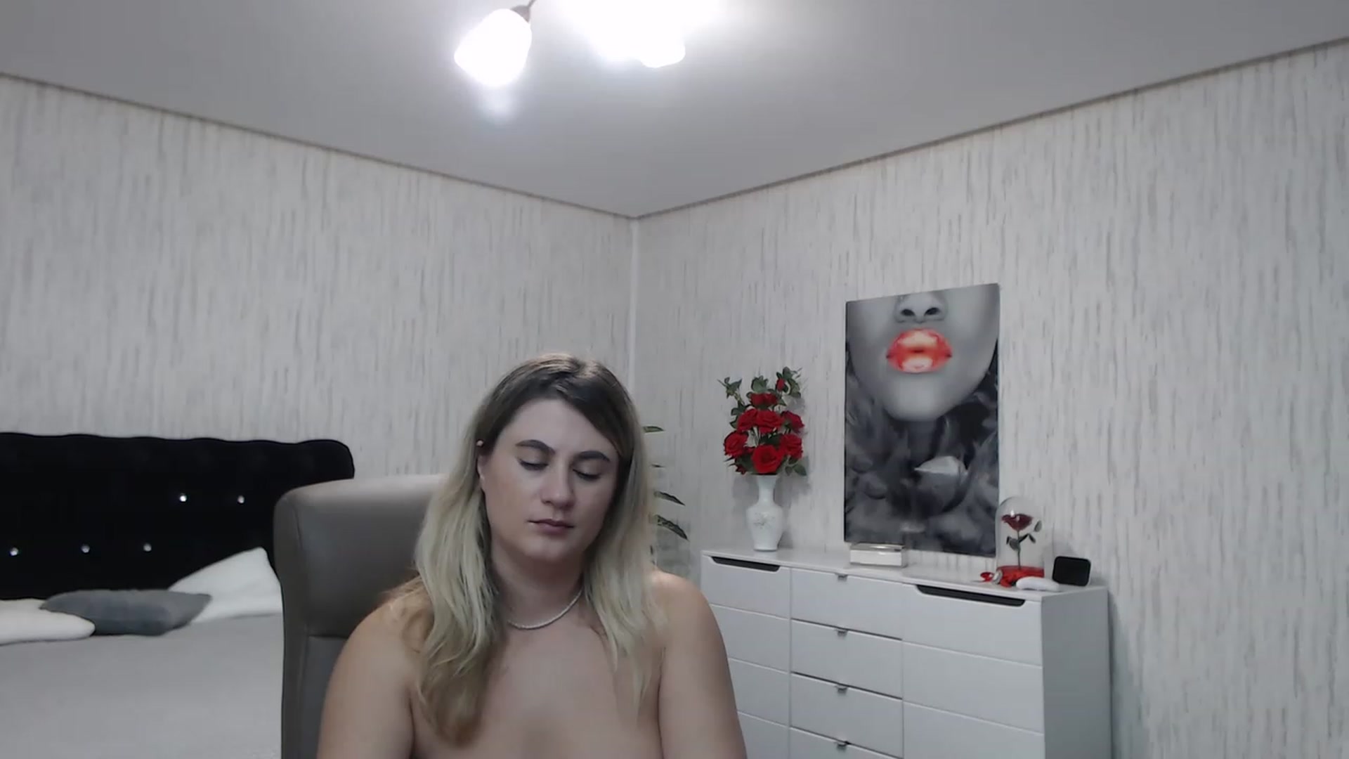 Gallery image thumbnail from SecretDesire0's myfreecams stream on, 11/18/2022, 01:57 image 13 of 20