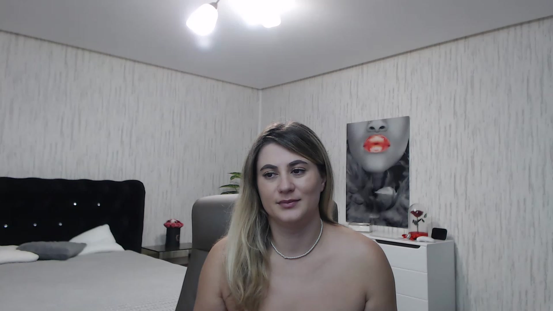 Gallery image thumbnail from SecretDesire0's myfreecams stream on, 11/18/2022, 01:57 image 19 of 20