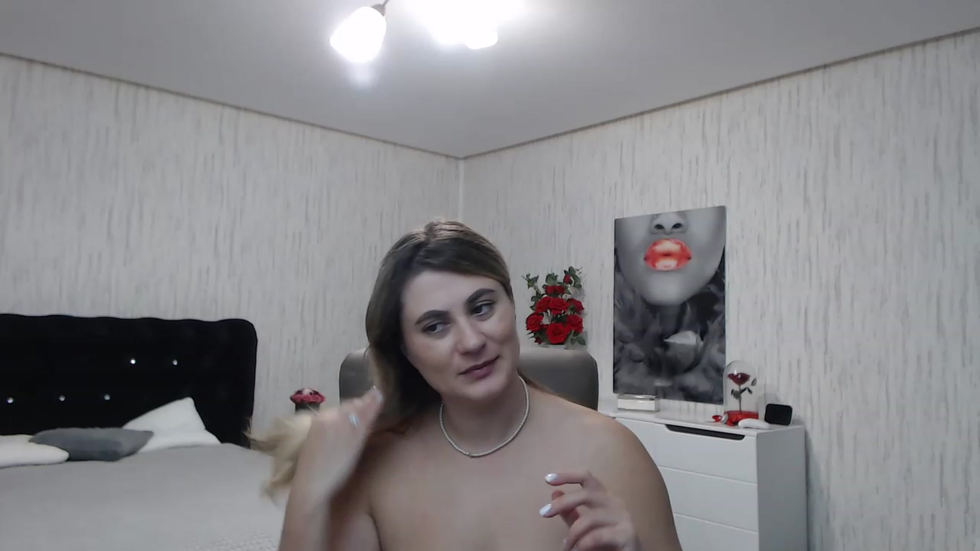 Gallery image thumbnail from SecretDesire0's myfreecams stream on, 11/18/2022, 01:57 image 18 of 20