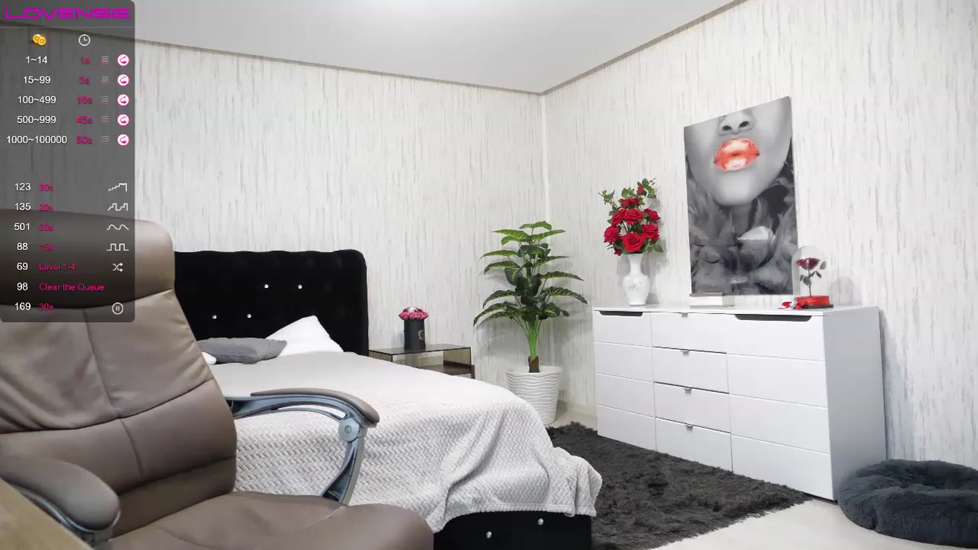Gallery image thumbnail from SecretDesire0's myfreecams stream on, 11/24/2022, 05:55 image 10 of 20
