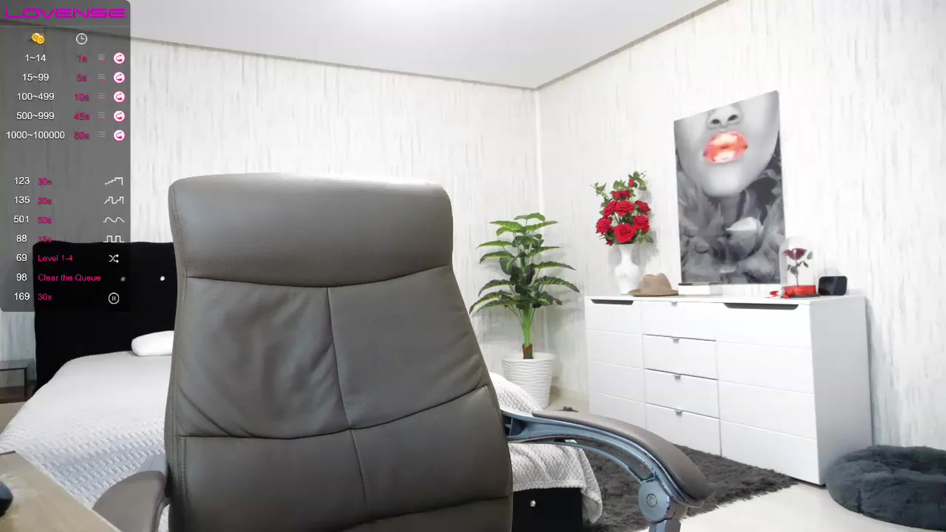 Gallery image thumbnail from SecretDesire0's myfreecams stream on, 11/25/2022, 23:52 image 5 of 20