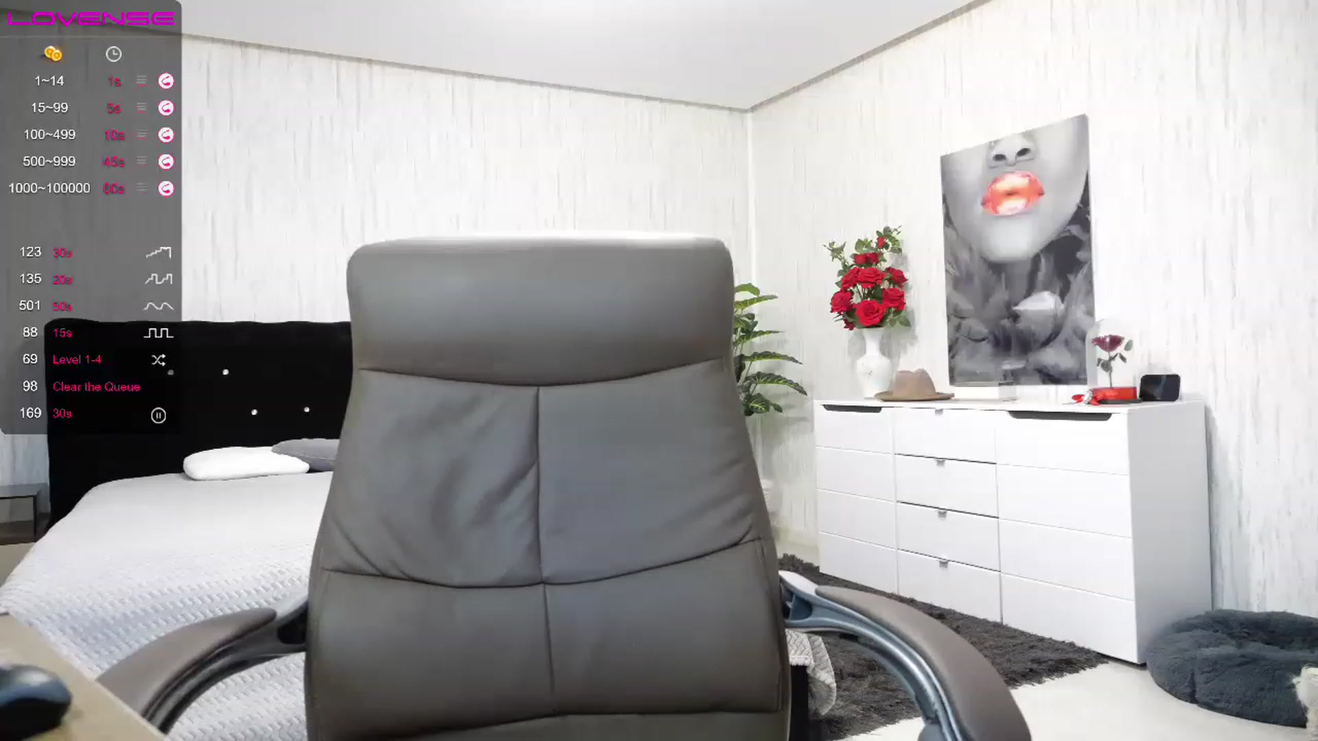 Gallery image thumbnail from SecretDesire0's myfreecams stream on, 11/26/2022, 03:38 image 8 of 20