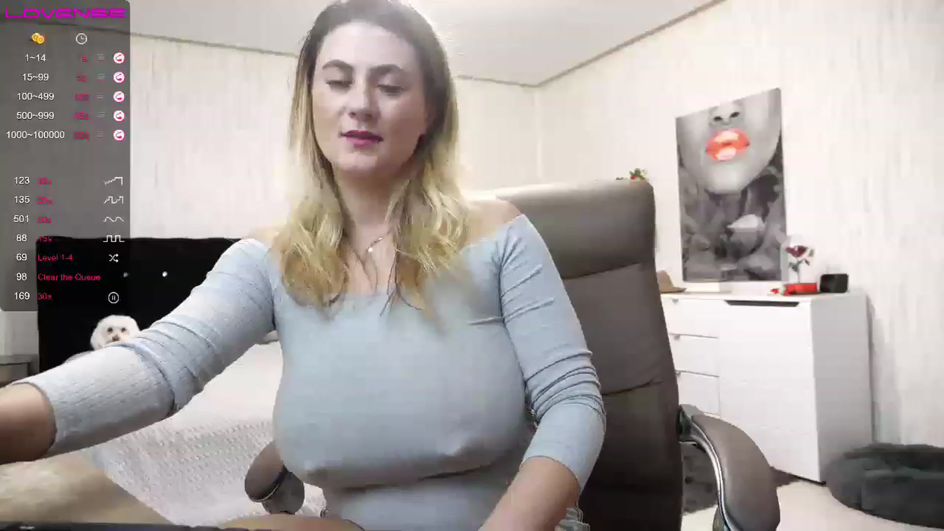 Gallery image thumbnail from SecretDesire0's myfreecams stream on, 11/26/2022, 03:38 image 13 of 20