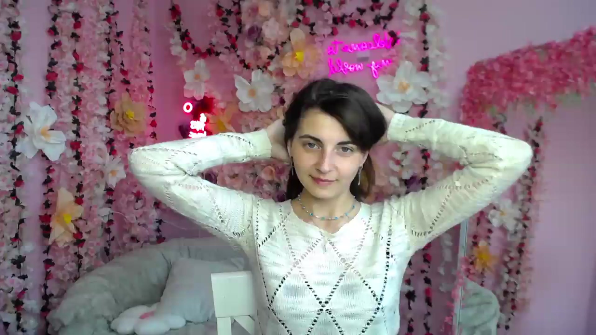 Gallery image thumbnail from SecretMonroe's myfreecams stream on, 08/18/2026, 11:07 image 17 of 20