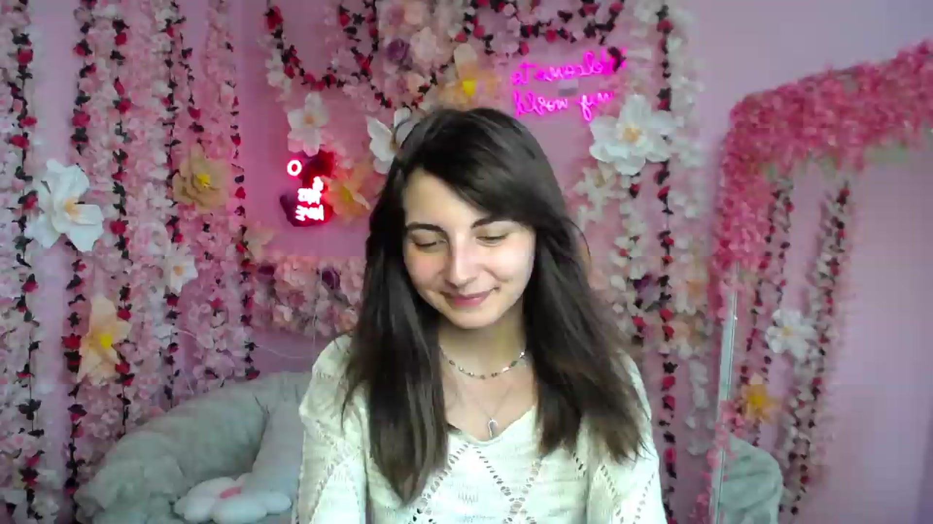 Gallery image thumbnail from SecretMonroe's myfreecams stream on, 08/18/2026, 11:07 image 8 of 20