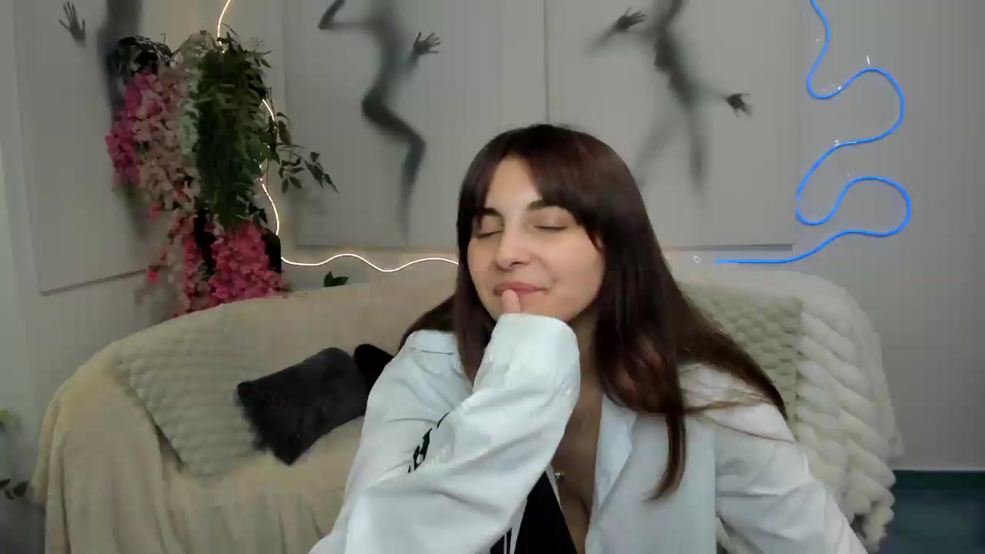 Gallery image thumbnail from SecretMonroe's myfreecams stream on, 08/29/2026, 10:50 image 11 of 20