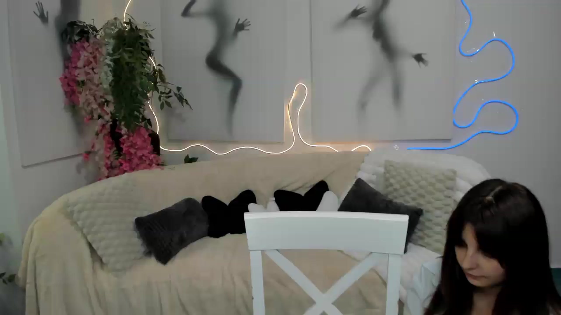 Gallery image thumbnail from SecretMonroe's myfreecams stream on, 08/29/2026, 10:50 image 12 of 20