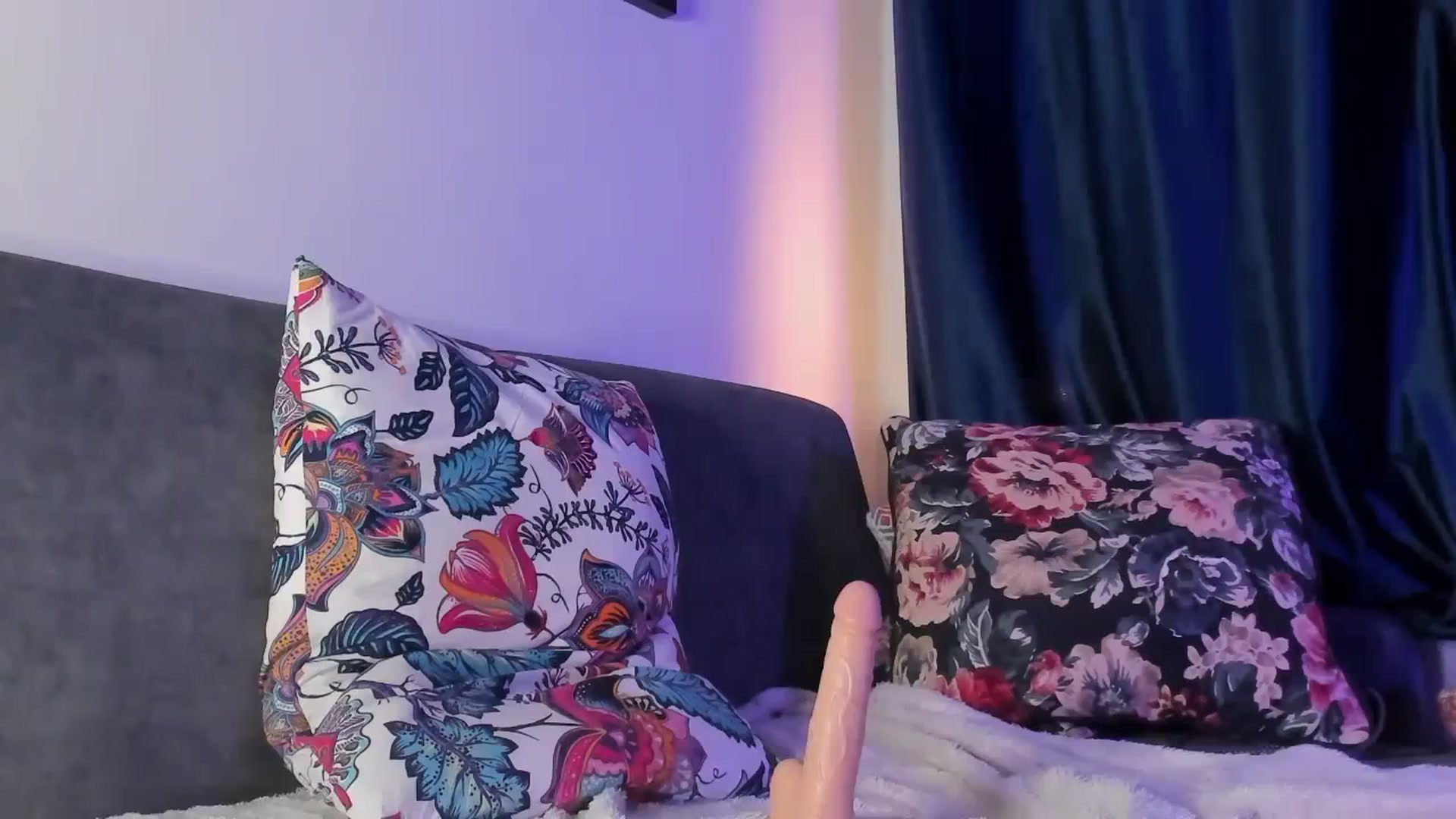 Gallery image thumbnail from Secret_Katie's myfreecams stream on, 01/02/2024, 15:44 image 1 of 20