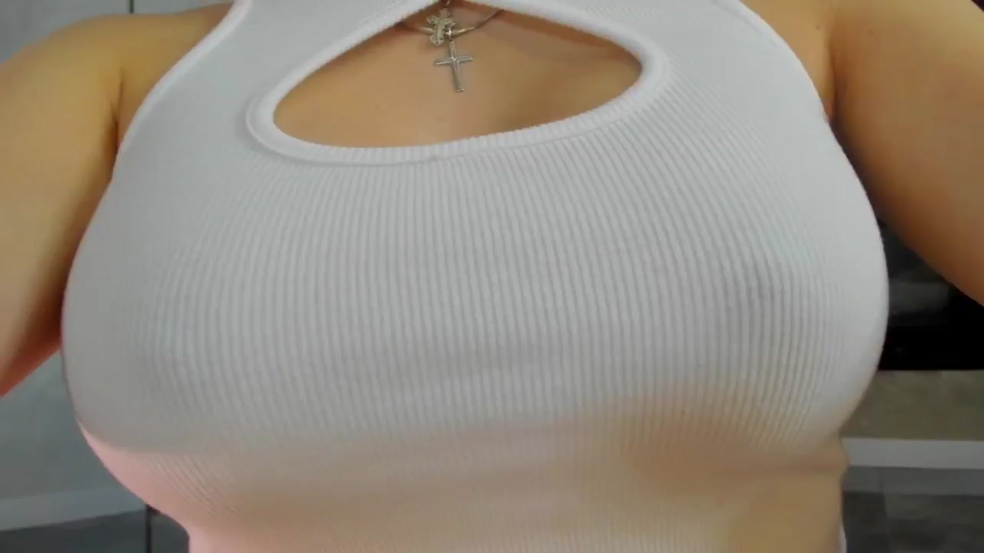 Gallery image thumbnail from SecretsK's myfreecams stream on, 05/10/2024, 22:08 image 18 of 20