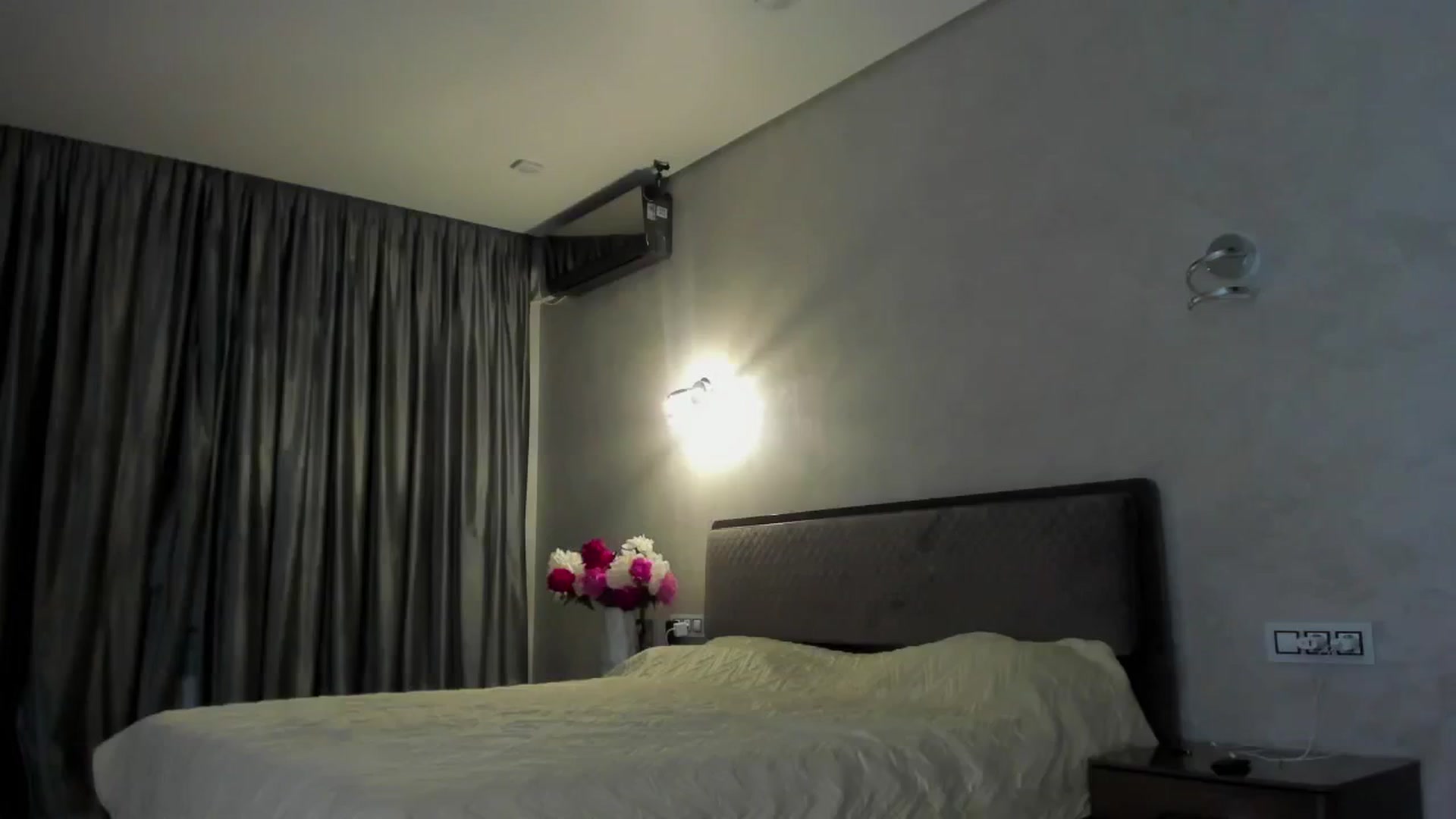 Gallery image thumbnail from SecretsK's myfreecams stream on, 05/14/2024, 21:28 image 15 of 20