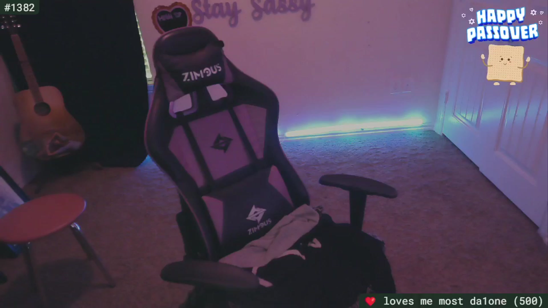 Gallery image thumbnail from SederSarah94's myfreecams stream on, 04/23/2024, 22:19 image 9 of 20