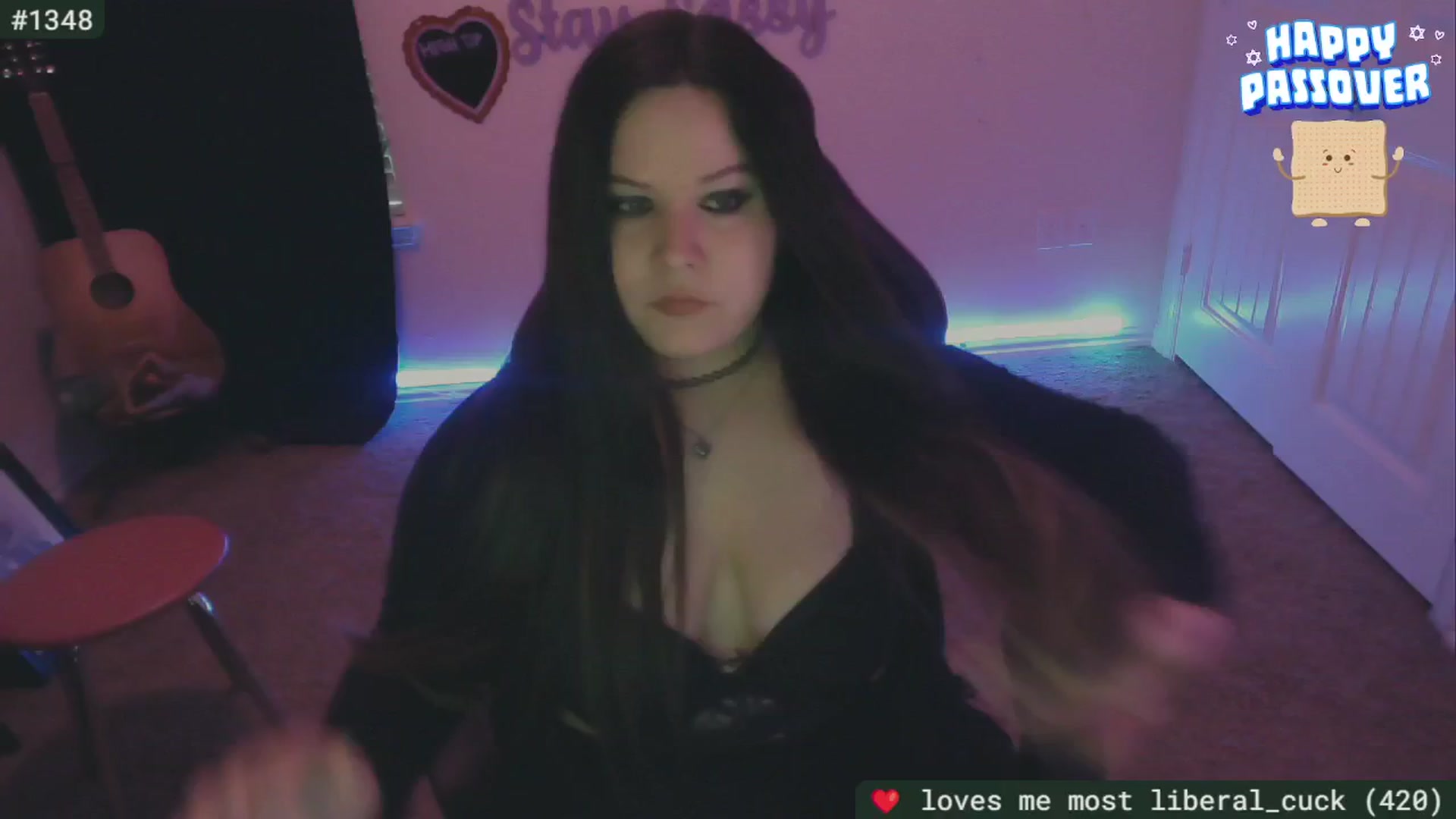 Gallery image thumbnail from SederSarah94's myfreecams stream on, 04/25/2024, 01:15 image 7 of 20