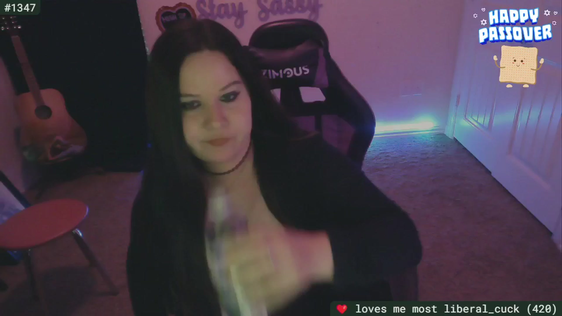 Gallery image thumbnail from SederSarah94's myfreecams stream on, 04/25/2024, 01:15 image 6 of 20
