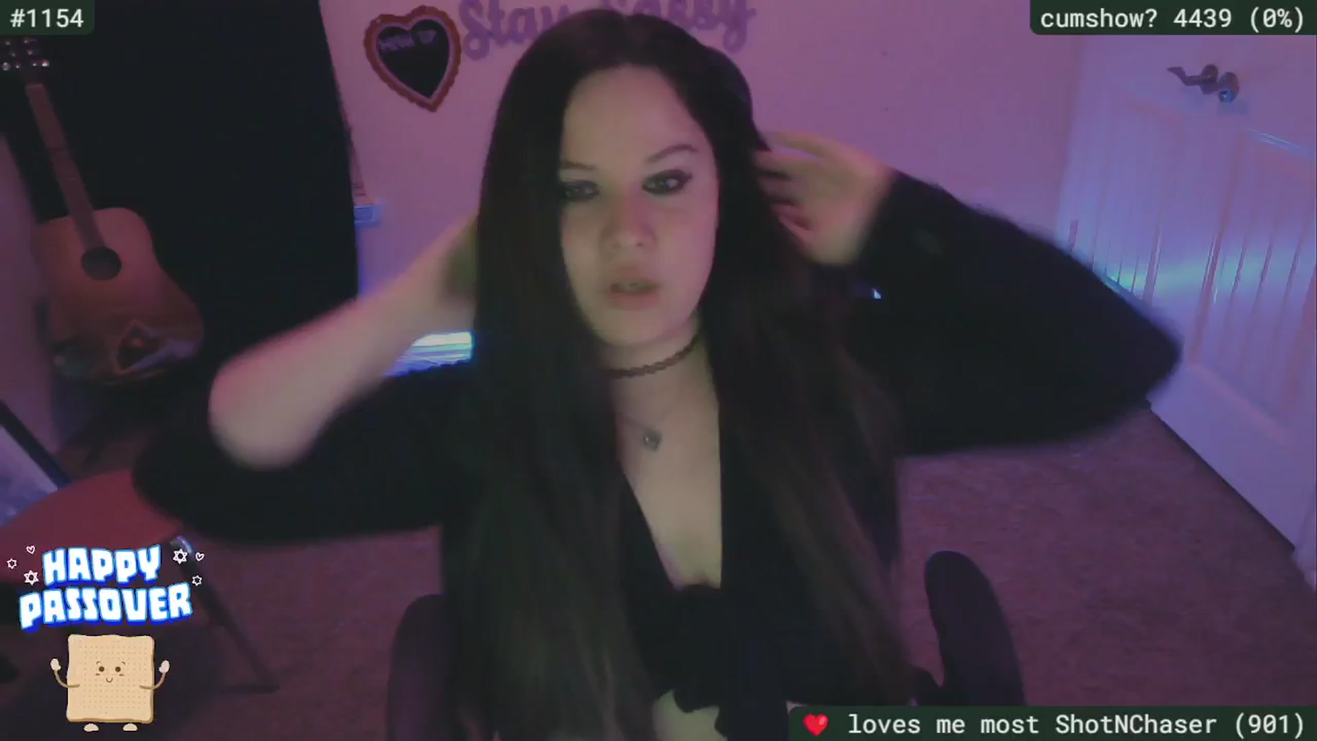 Gallery image thumbnail from SederSarah94's myfreecams stream on, 04/25/2024, 03:29 image 12 of 20