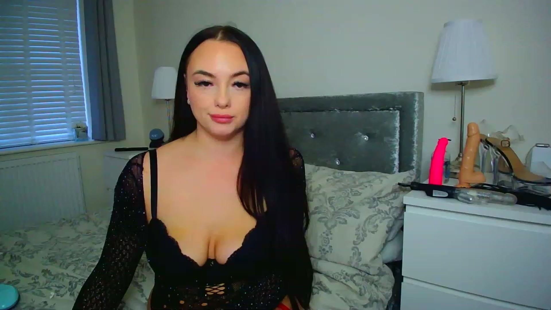 Gallery image thumbnail from Seductivesien's myfreecams stream on, 12/31/2022, 15:39 image 19 of 20