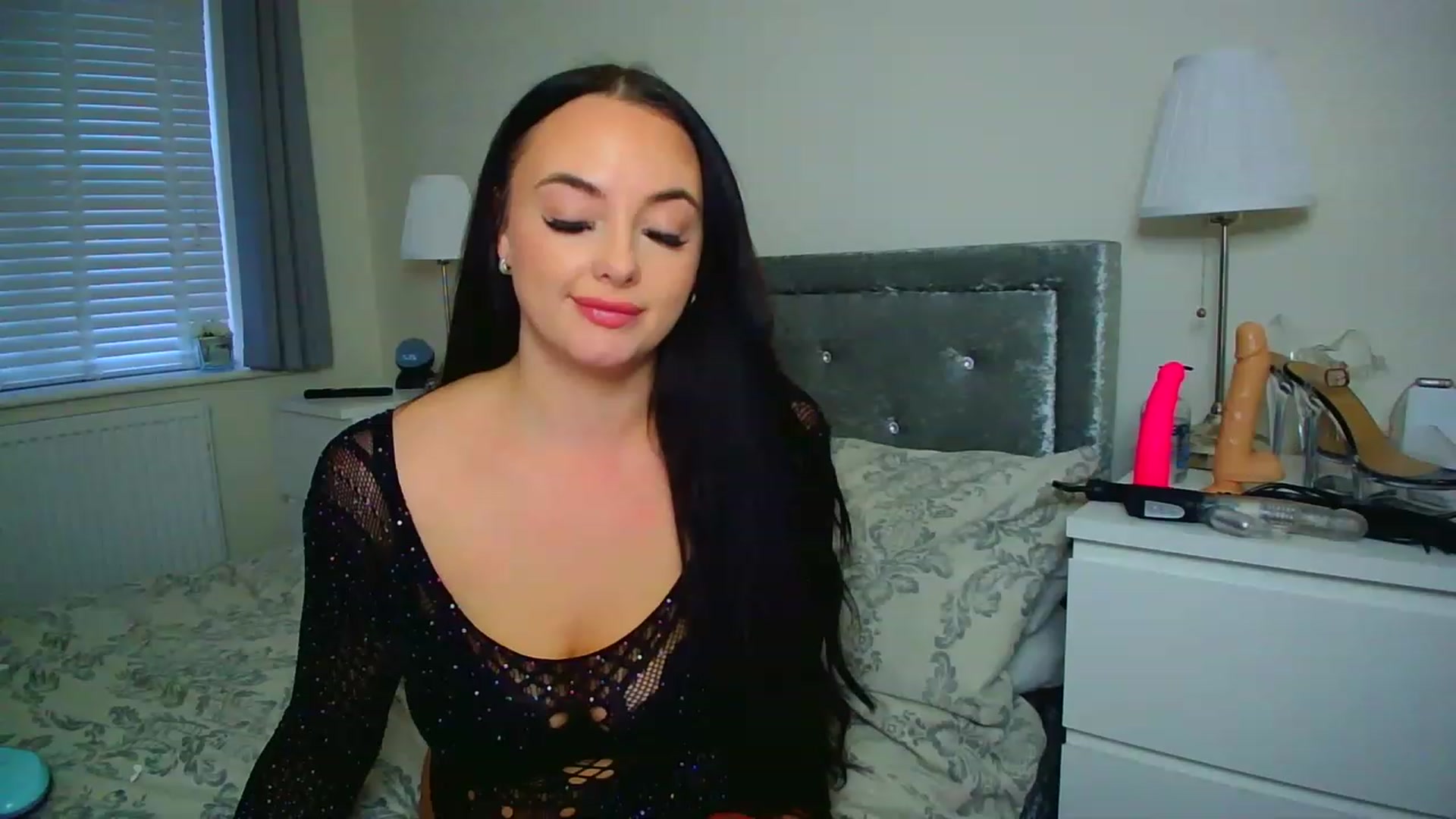 Gallery image thumbnail from Seductivesien's myfreecams stream on, 12/31/2022, 15:39 image 4 of 20