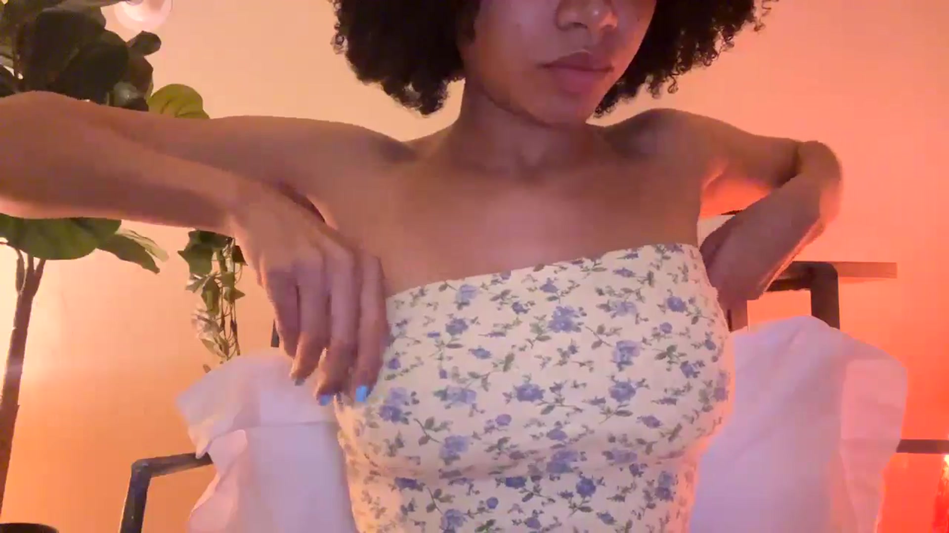 Gallery image thumbnail from Seductress's myfreecams stream on, 10/14/2024, 11:37 image 15 of 20
