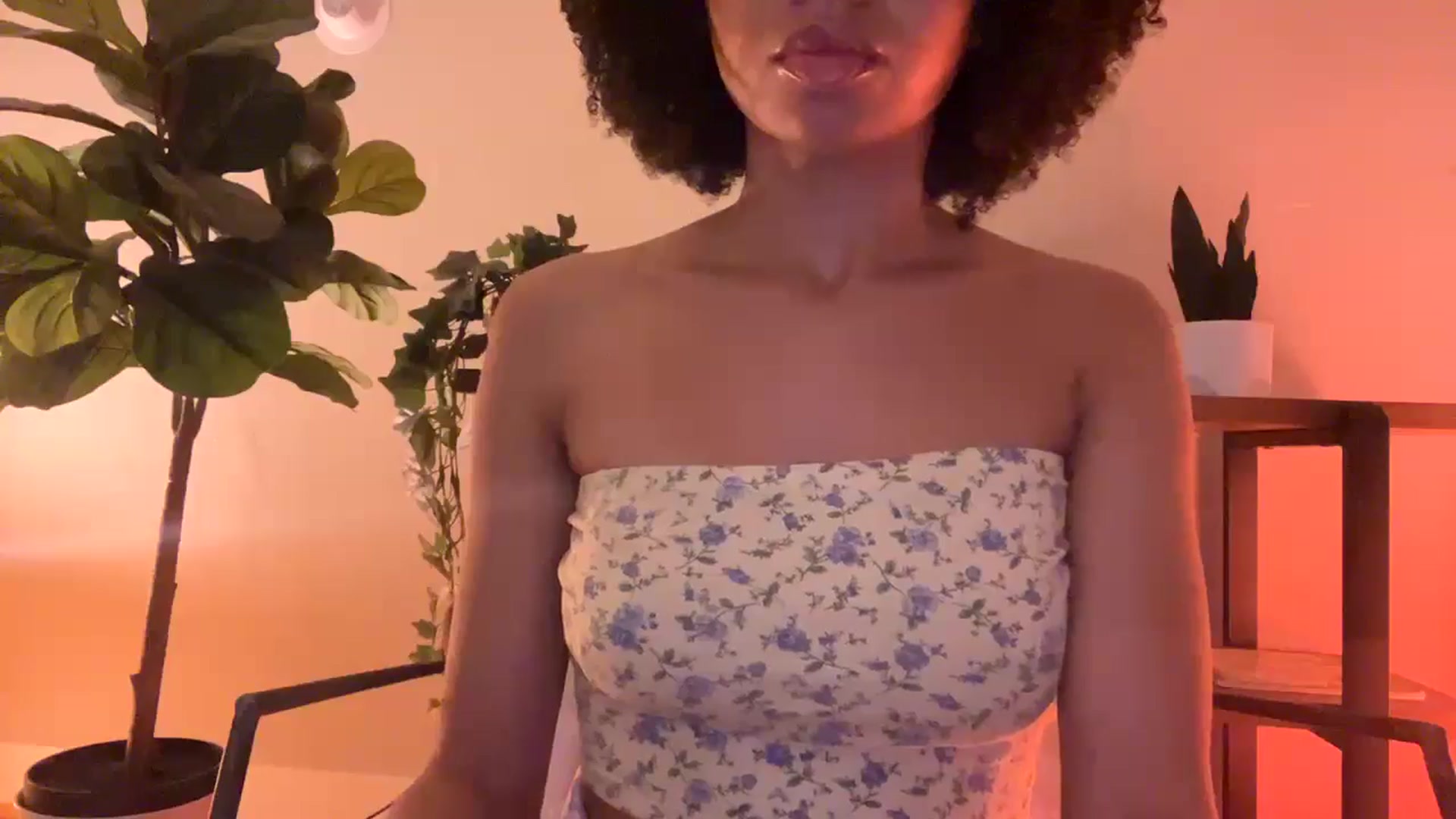 Gallery image thumbnail from Seductress's myfreecams stream on, 10/14/2024, 11:37 image 6 of 20