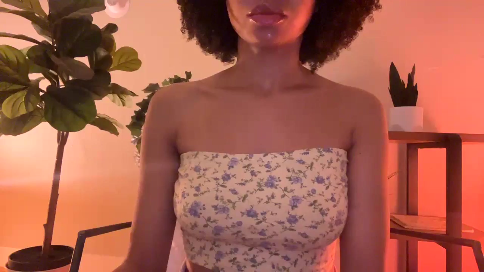 Gallery image thumbnail from Seductress's myfreecams stream on, 10/14/2024, 11:37 image 5 of 20
