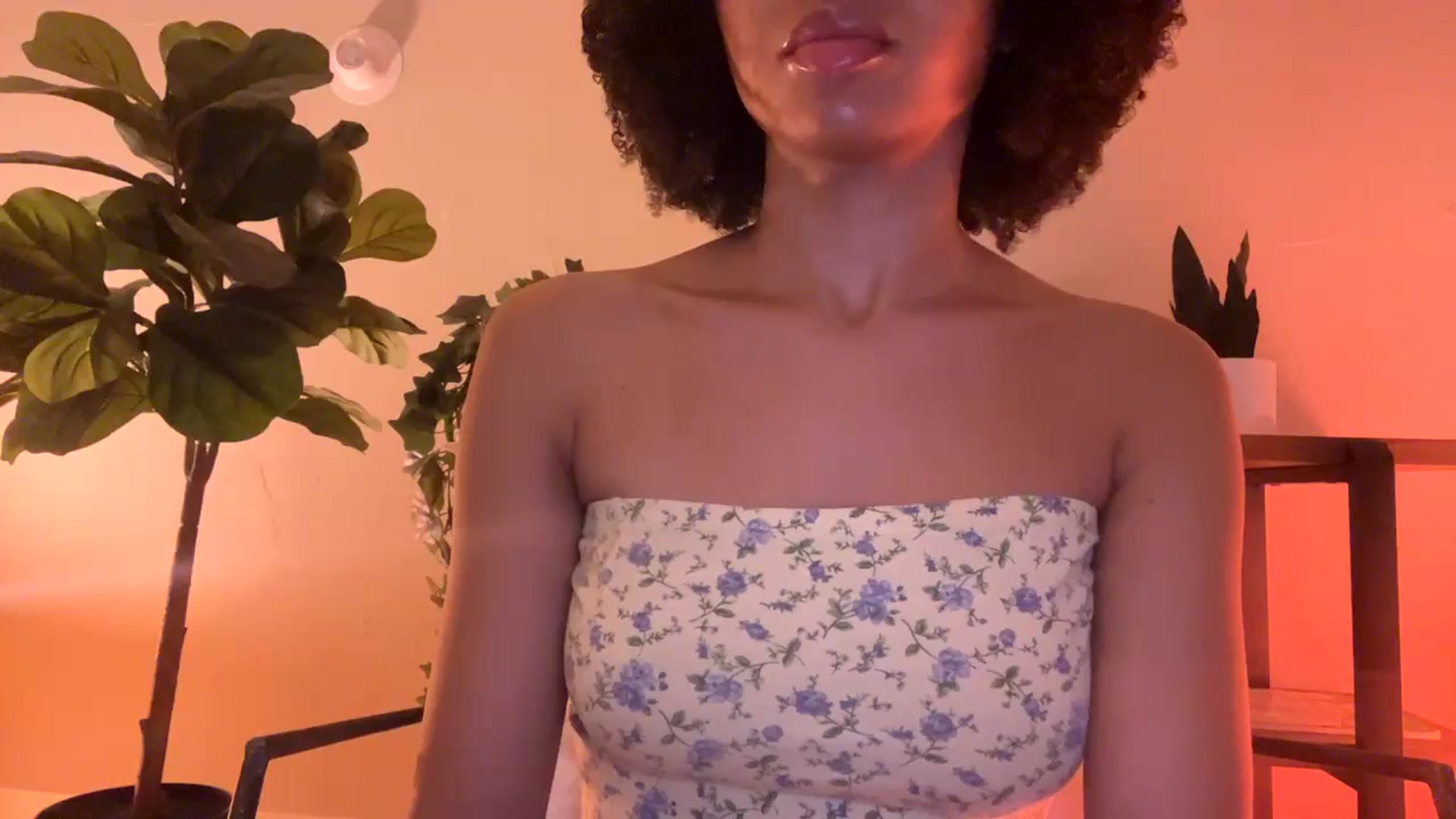 Gallery image thumbnail from Seductress's myfreecams stream on, 10/14/2024, 11:37 image 4 of 20