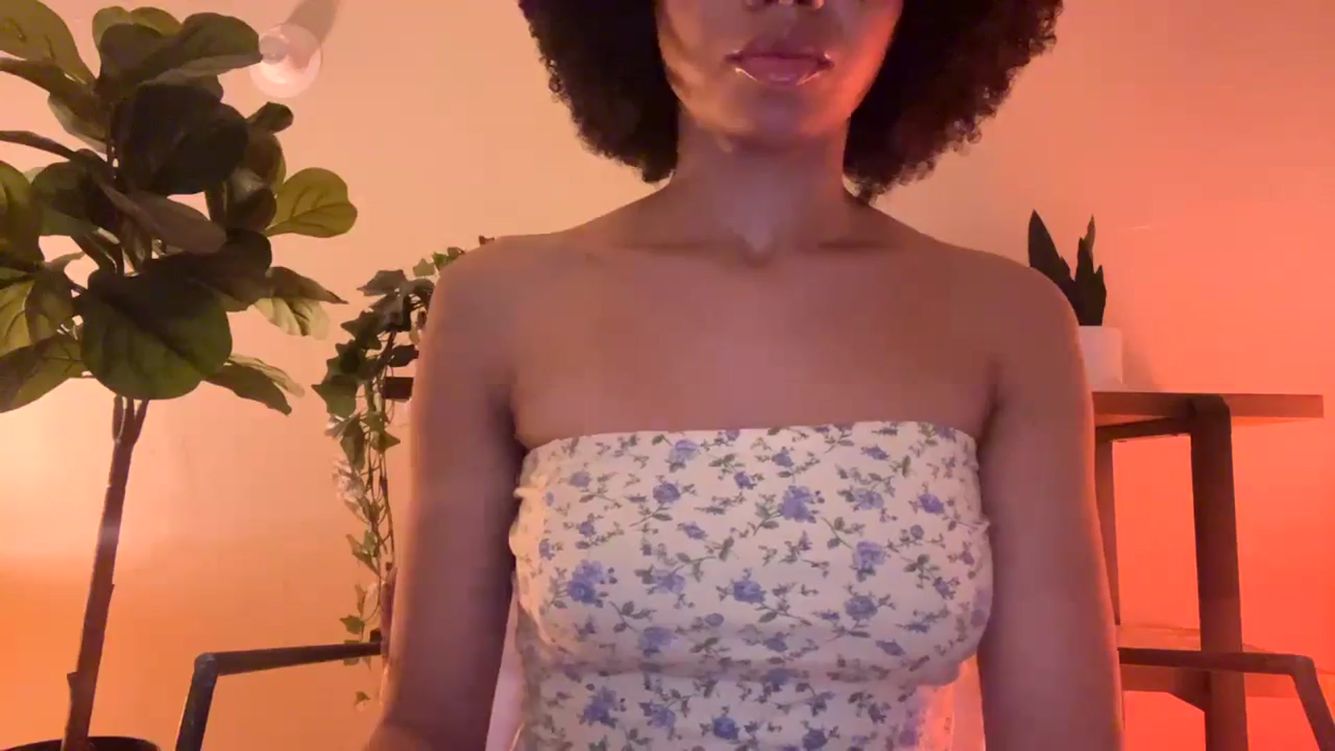 Gallery image thumbnail from Seductress's myfreecams stream on, 10/14/2024, 11:37 image 7 of 20