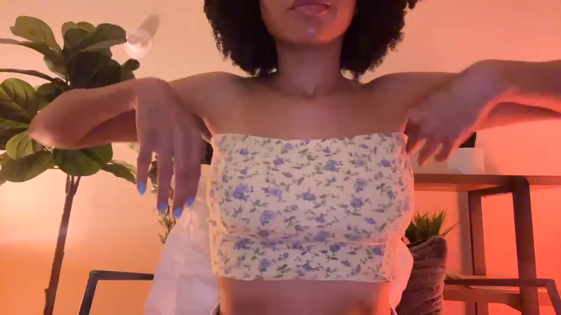 Gallery image thumbnail from Seductress's myfreecams stream on, 10/14/2024, 11:37 image 1 of 20