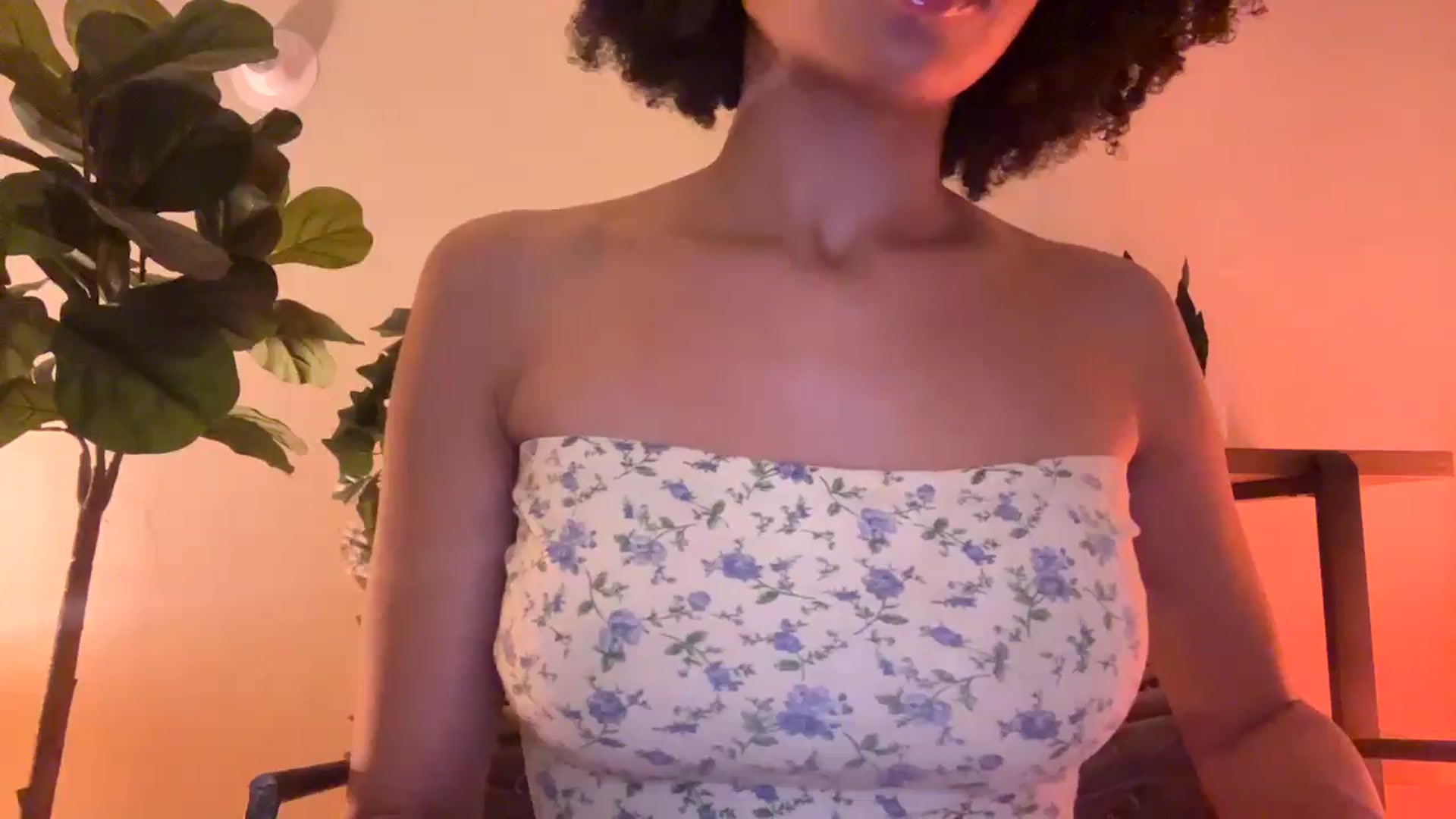 Gallery image thumbnail from Seductress's myfreecams stream on, 10/14/2024, 13:18 image 1 of 20