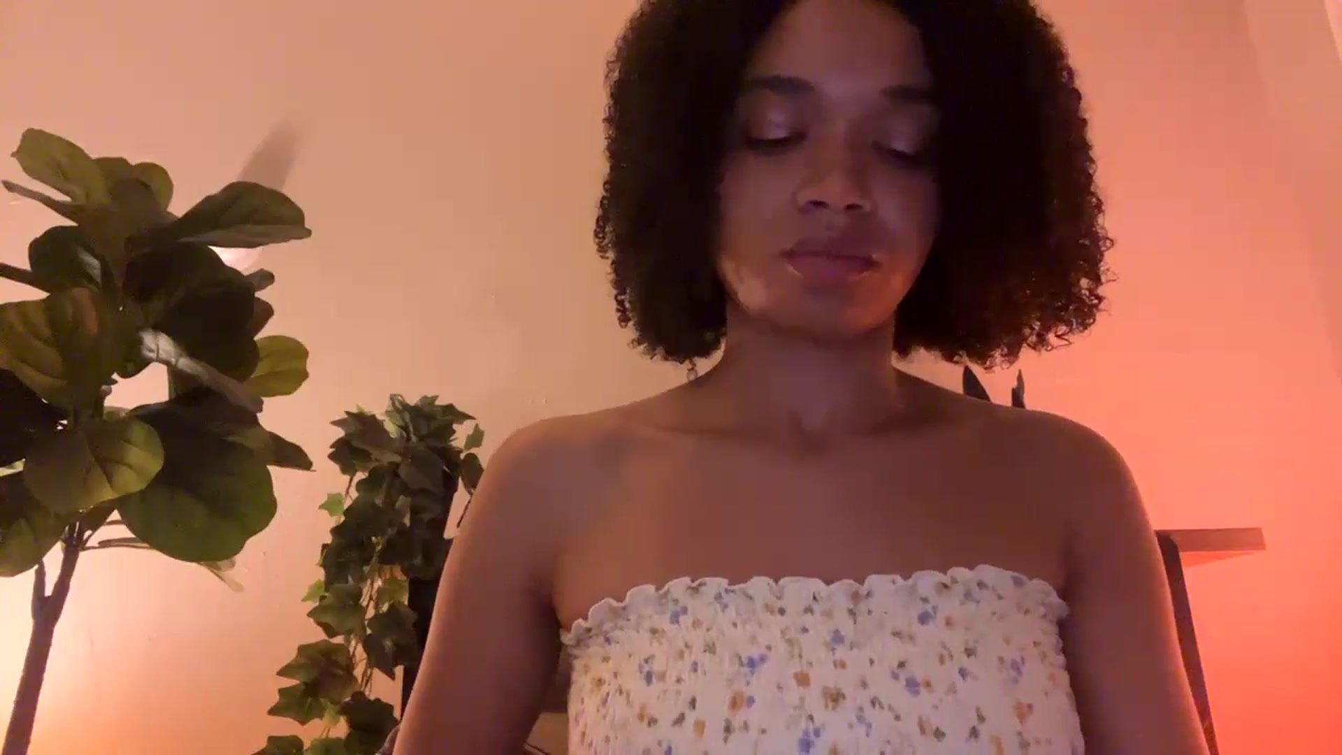 Gallery image thumbnail from Seductress's myfreecams stream on, 10/15/2024, 11:10 image 18 of 20