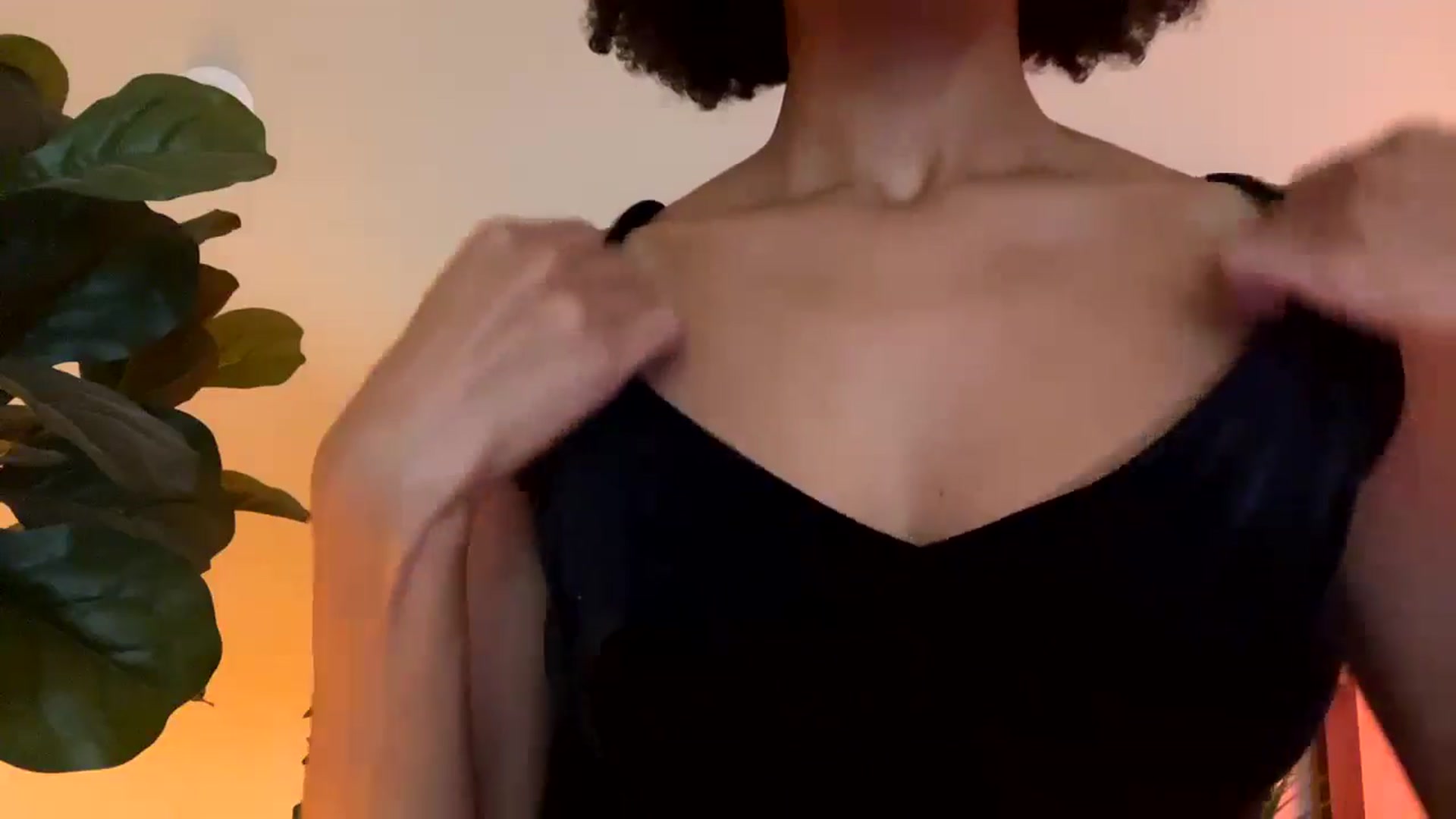Gallery image thumbnail from Seductress's myfreecams stream on, 10/19/2024, 16:14 image 4 of 20