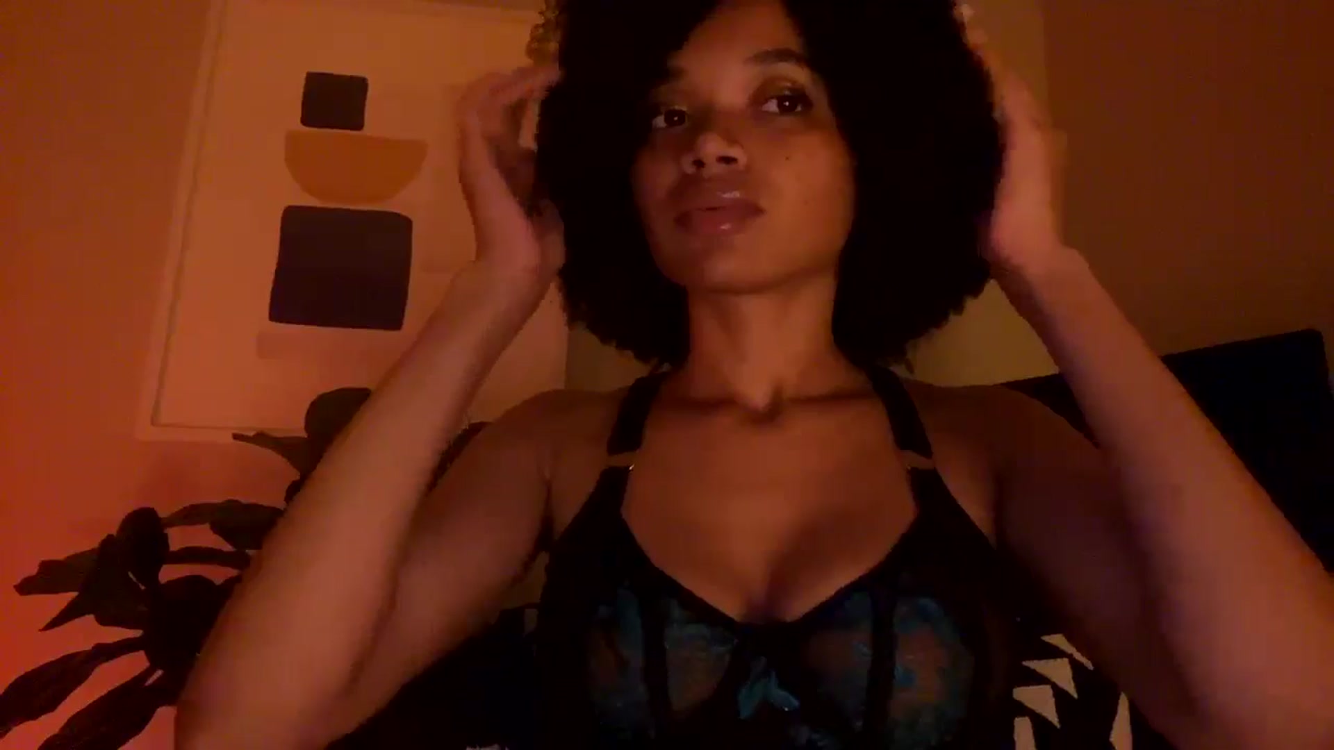Gallery image thumbnail from Seductress's myfreecams stream on, 10/24/2024, 07:40 image 13 of 20