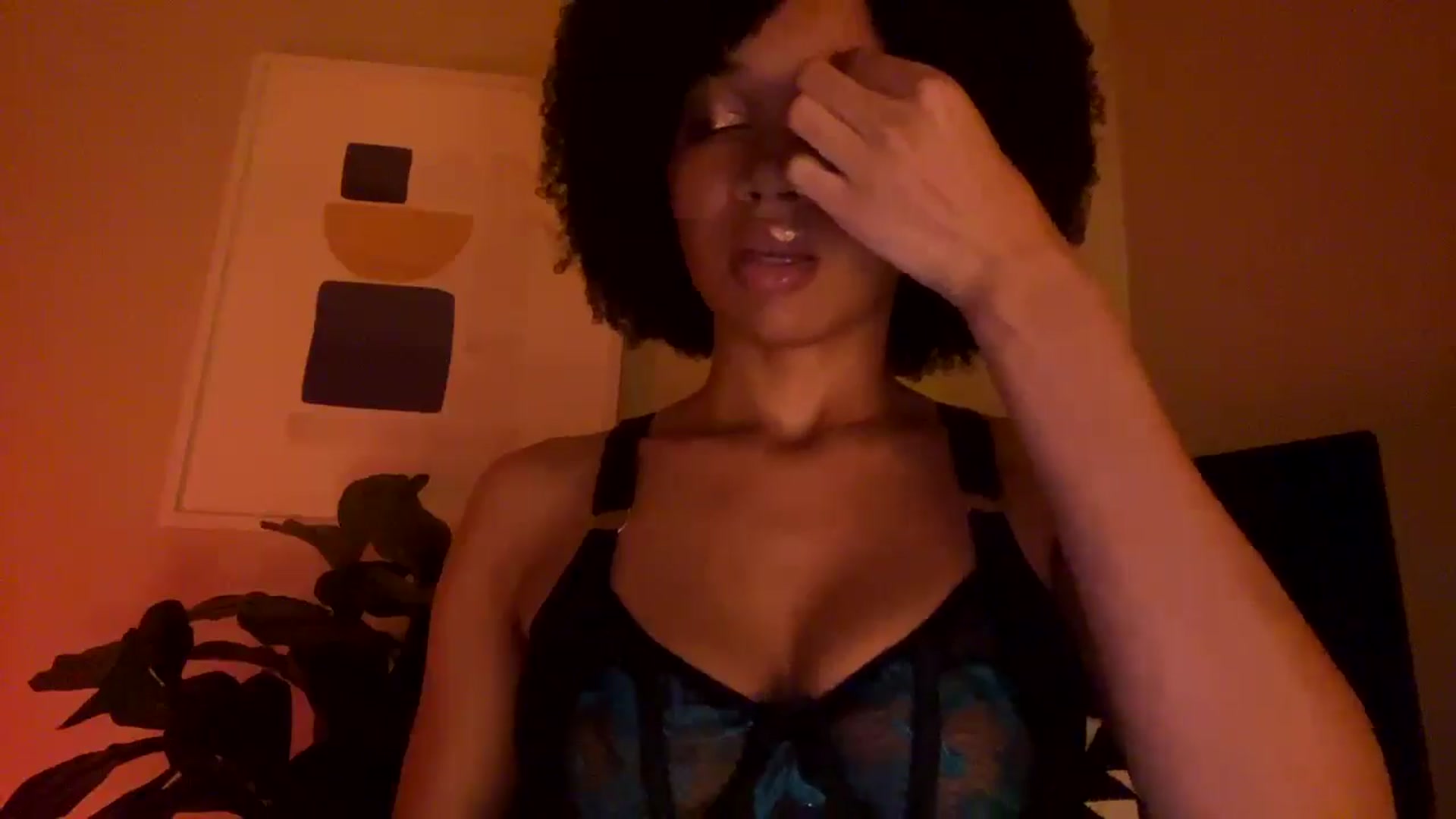 Gallery image thumbnail from Seductress's myfreecams stream on, 10/24/2024, 07:40 image 6 of 20