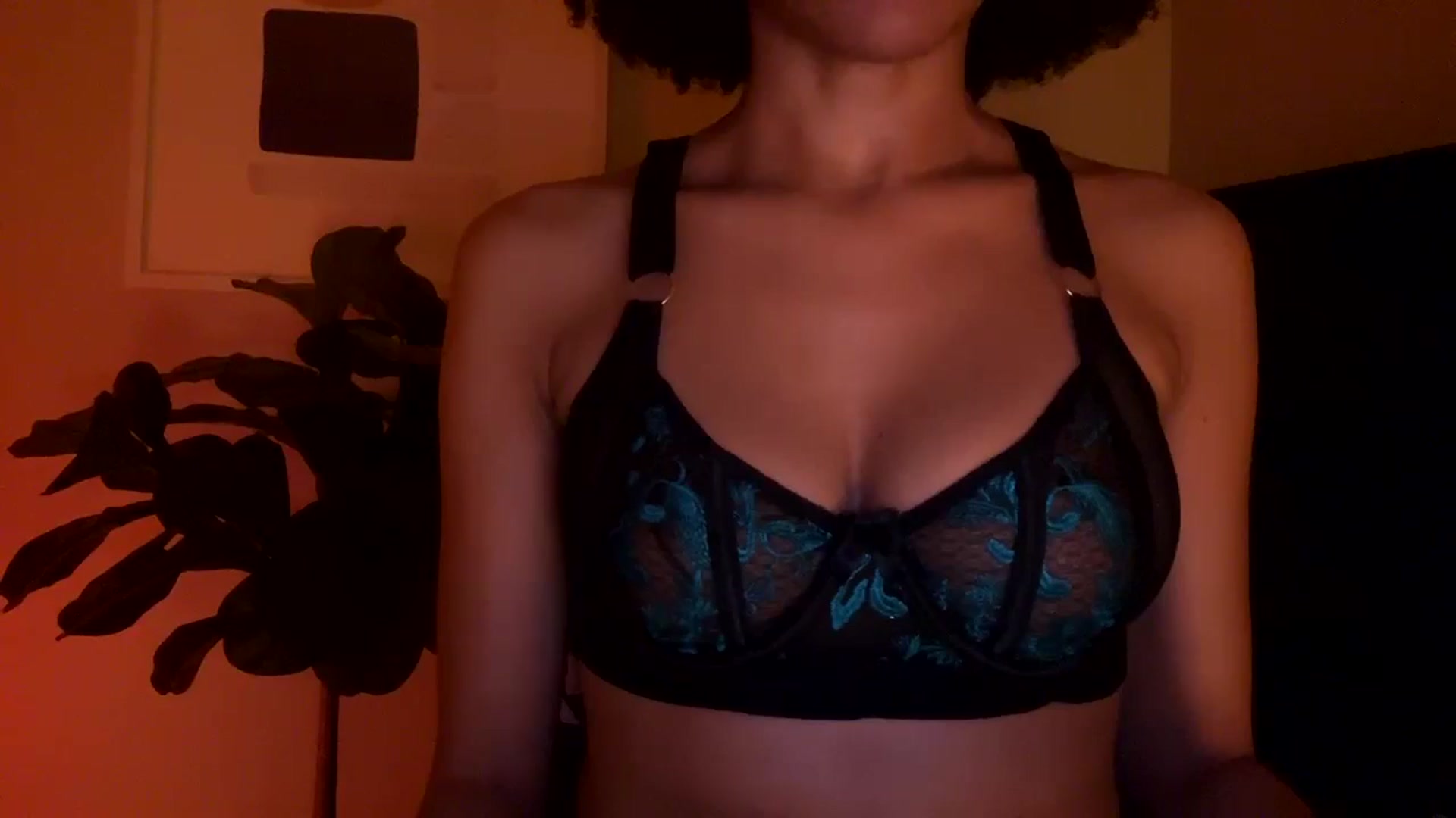 Gallery image thumbnail from Seductress's myfreecams stream on, 10/24/2024, 07:40 image 11 of 20