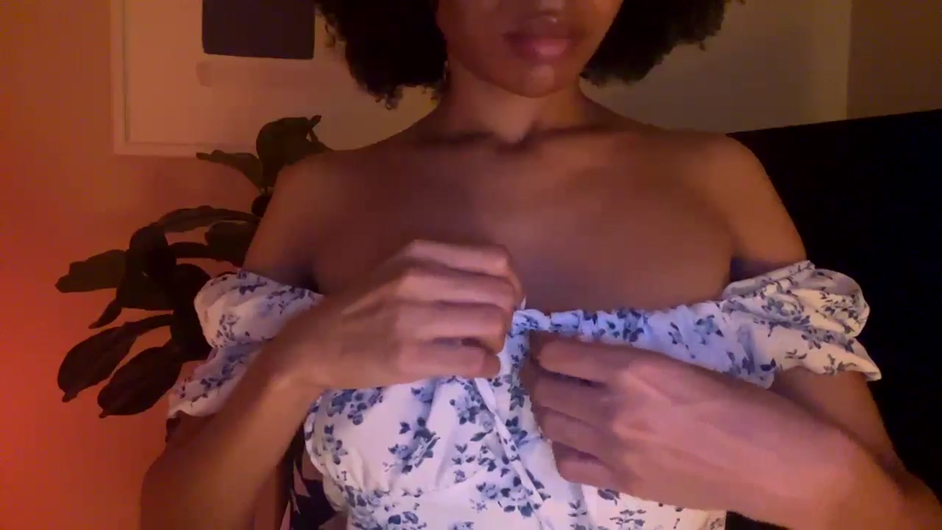 Gallery image thumbnail from Seductress's myfreecams stream on, 10/24/2024, 14:20 image 13 of 20
