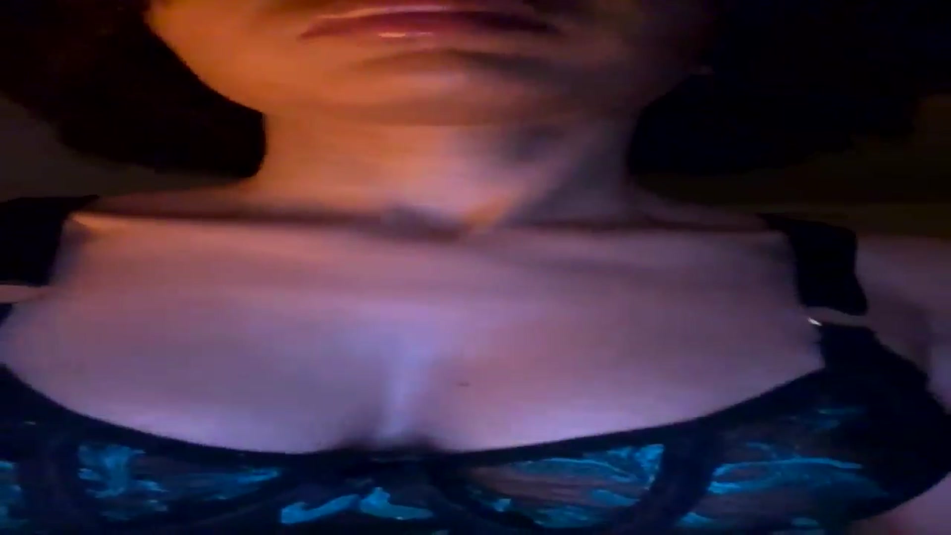 Gallery image thumbnail from Seductress's myfreecams stream on, 10/30/2024, 08:57 image 8 of 20