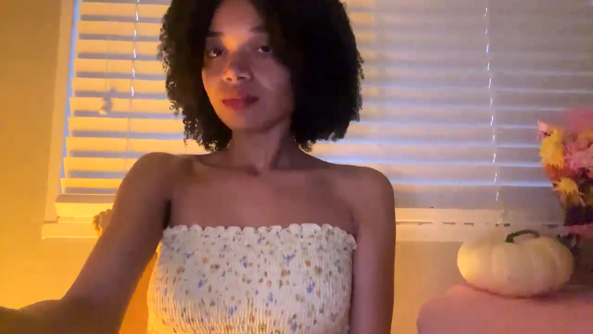 Gallery image thumbnail from Seductress's myfreecams stream on, 11/19/2024, 13:44 image 8 of 20