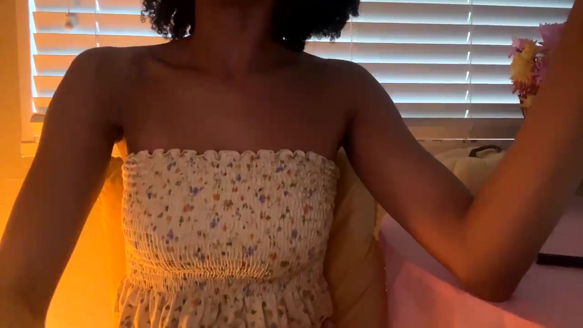 Gallery image thumbnail from Seductress's myfreecams stream on, 11/19/2024, 14:03 image 7 of 20