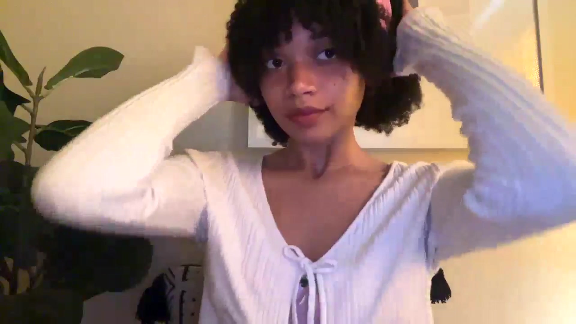 Gallery image thumbnail from Seductress's myfreecams stream on, 11/20/2024, 20:43 image 5 of 20