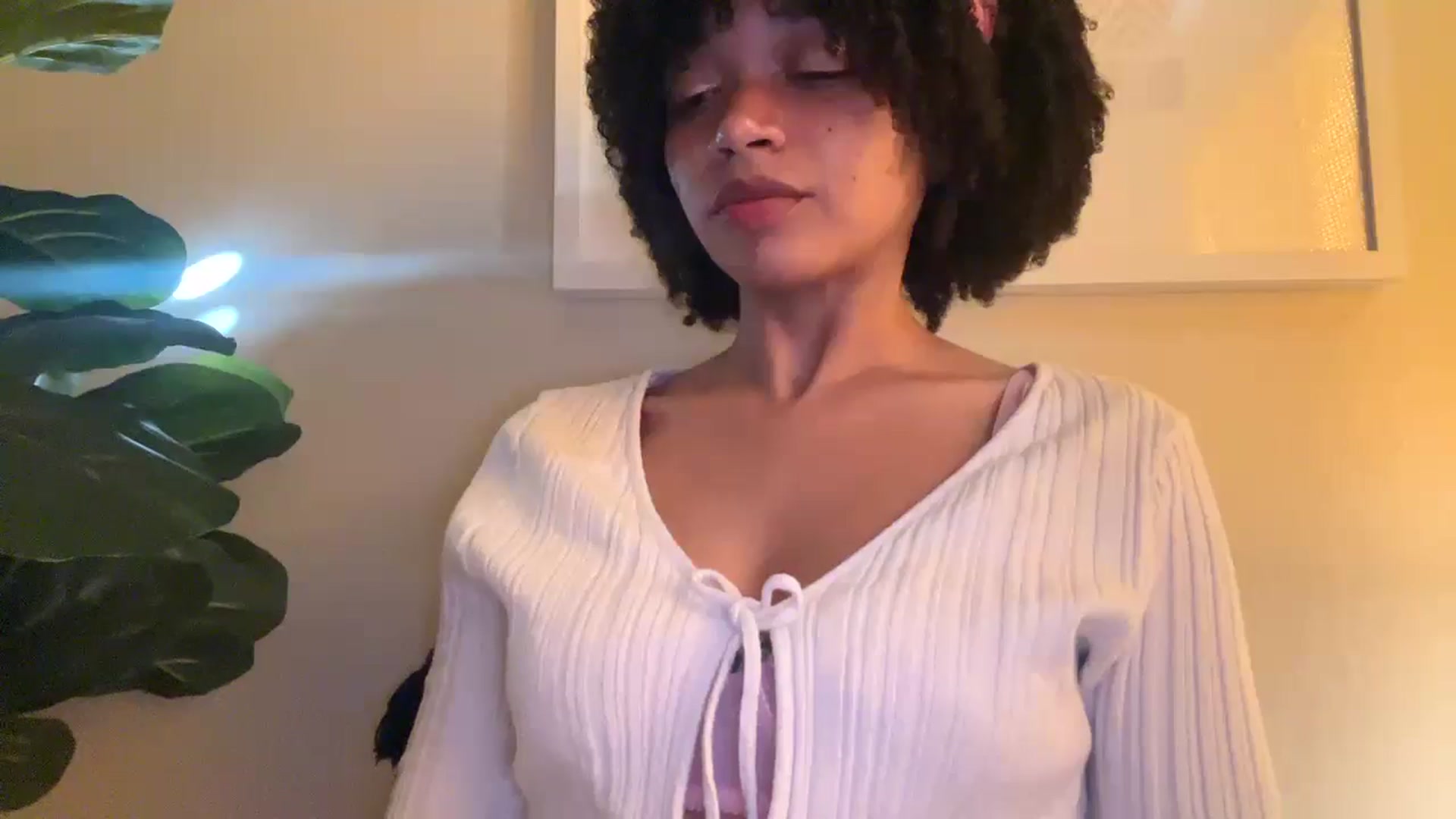 Gallery image thumbnail from Seductress's myfreecams stream on, 11/20/2024, 21:07 image 4 of 20