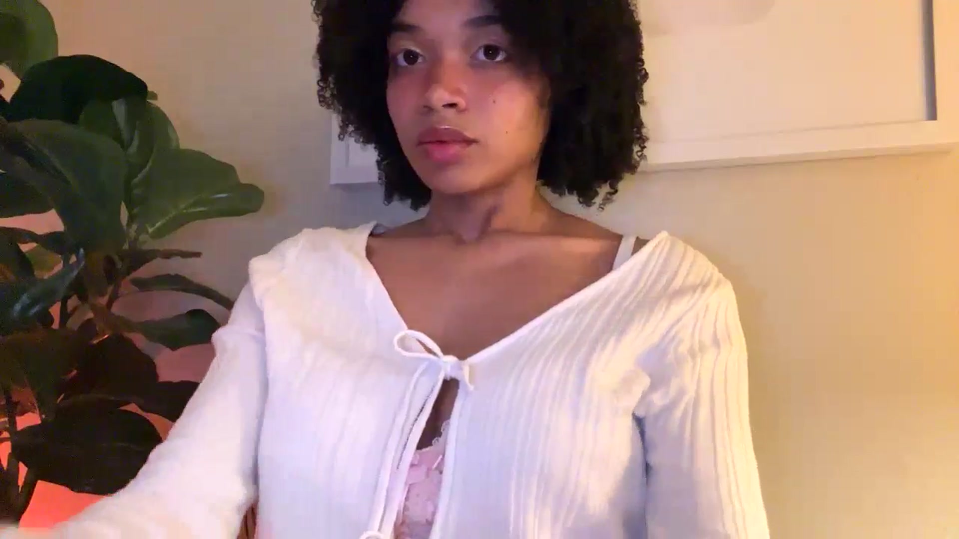Gallery image thumbnail from Seductress's myfreecams stream on, 11/23/2024, 16:11 image 17 of 20