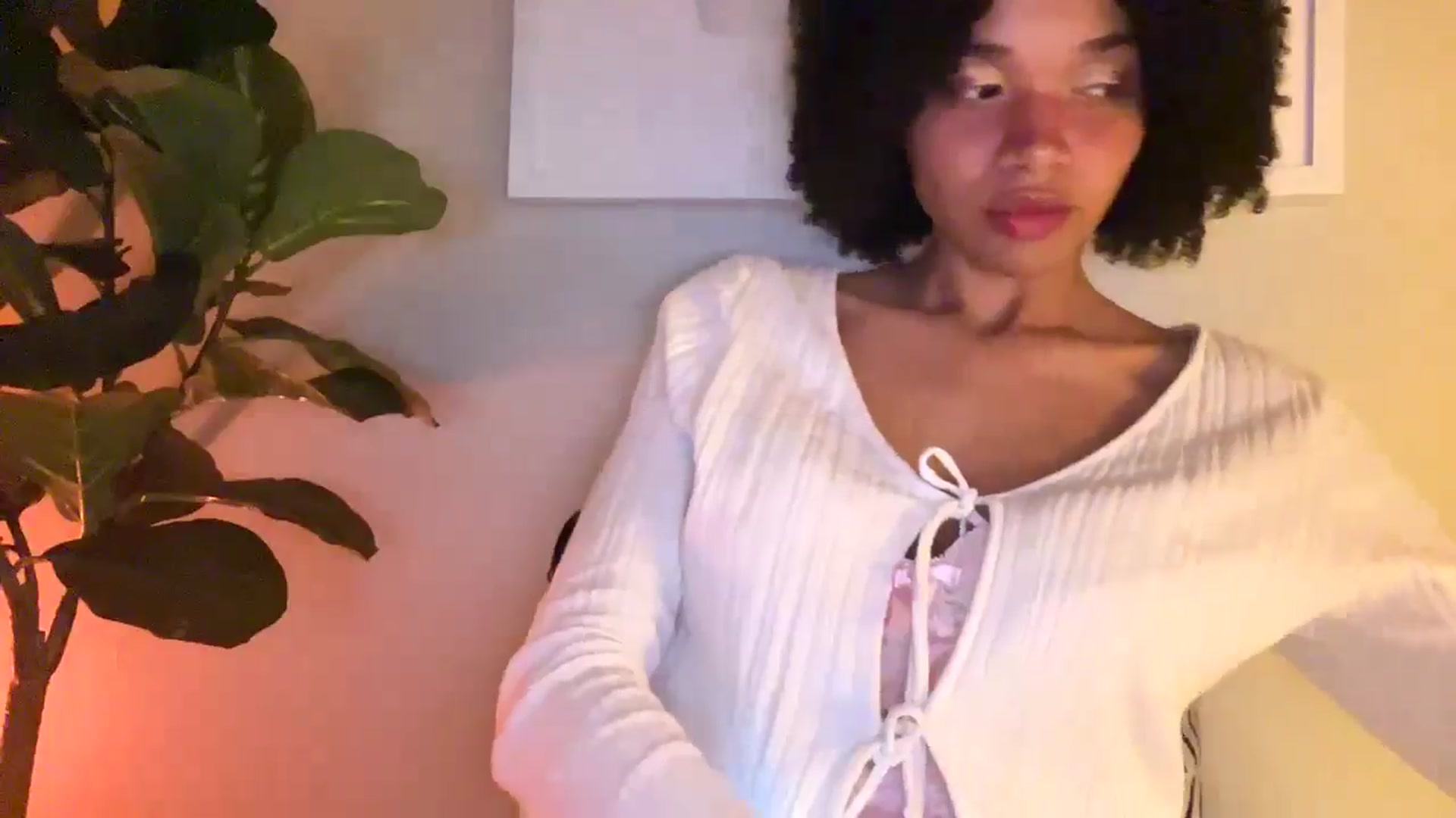Gallery image thumbnail from Seductress's myfreecams stream on, 11/25/2024, 01:59 image 13 of 20