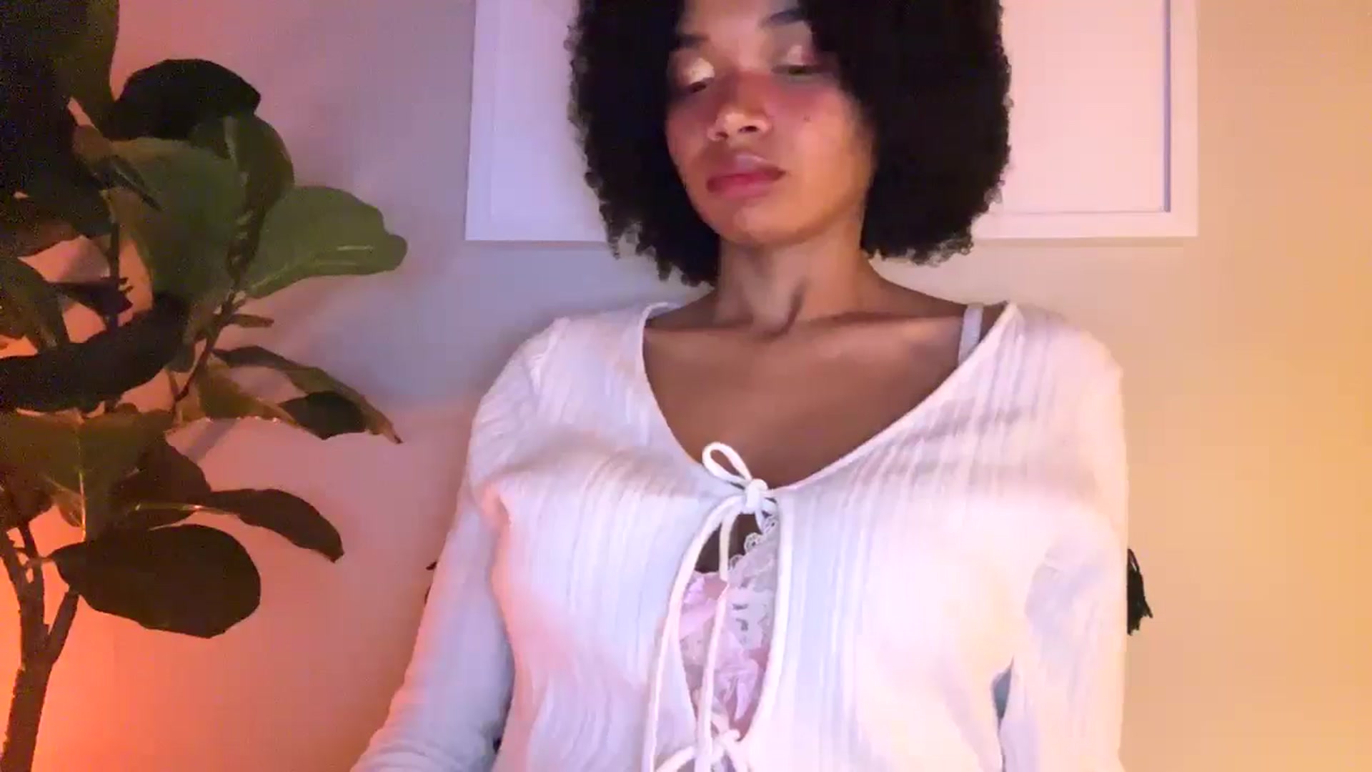 Gallery image thumbnail from Seductress's myfreecams stream on, 11/25/2024, 01:59 image 3 of 20