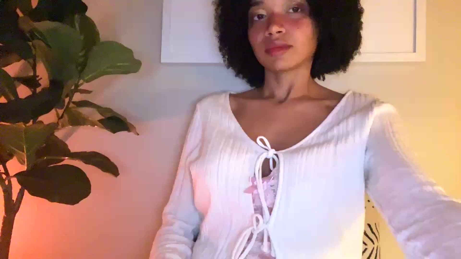 Gallery image thumbnail from Seductress's myfreecams stream on, 11/25/2024, 01:59 image 15 of 20