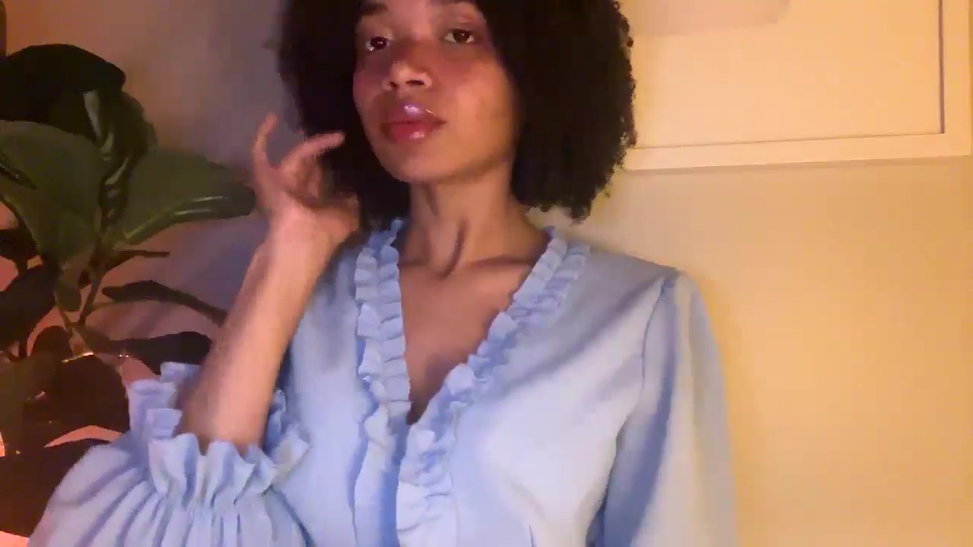 Gallery image thumbnail from Seductress's myfreecams stream on, 11/25/2024, 13:20 image 17 of 20