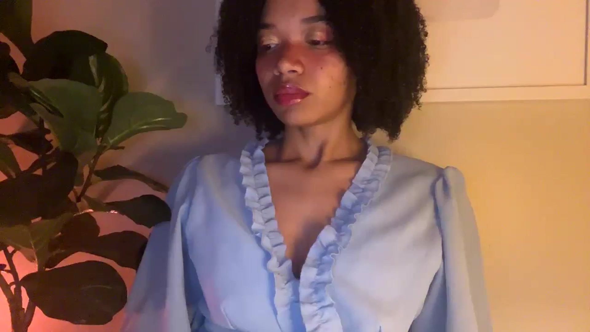 Gallery image thumbnail from Seductress's myfreecams stream on, 11/25/2024, 13:20 image 3 of 20