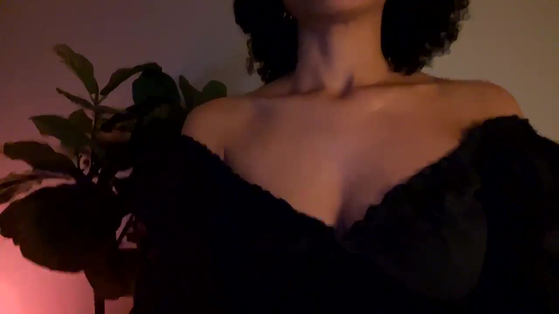 Gallery image thumbnail from Seductress's myfreecams stream on, 11/29/2024, 09:29 image 7 of 20