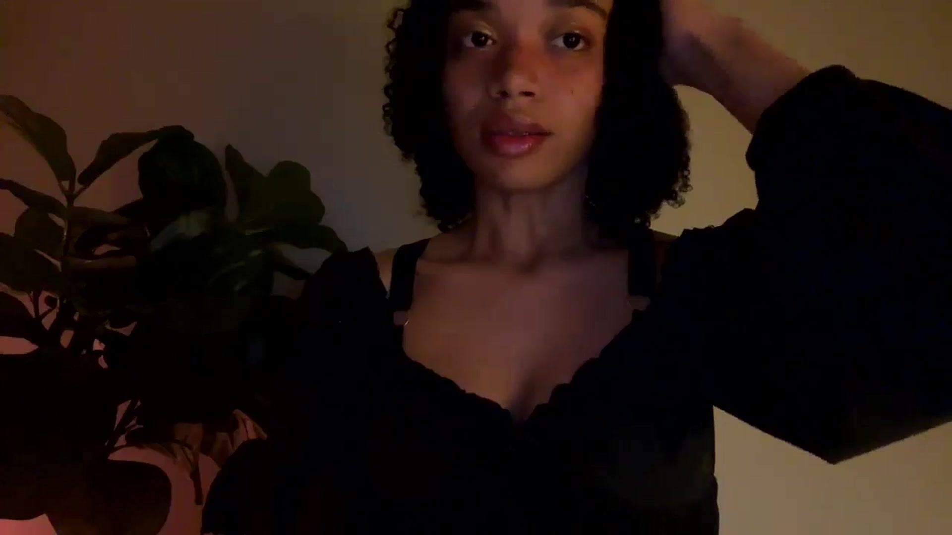 Gallery image thumbnail from Seductress's myfreecams stream on, 11/29/2024, 09:29 image 15 of 20